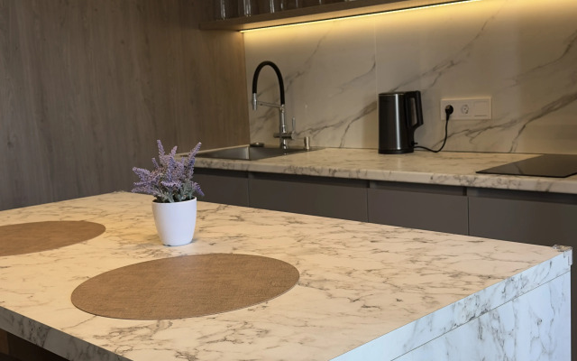 Квартира Уютная Однокомнатная с Островом на Кухне Жк Манхэттен