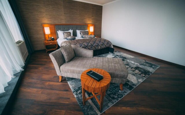 Damas International Hotel (by Travel Agency)