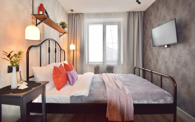 Dizaynerskaya Dvukhkomnatnaya Kvartira v Kronshtadte Apartments