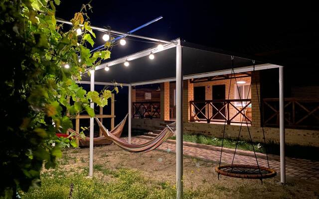 Viktoriya Guest House