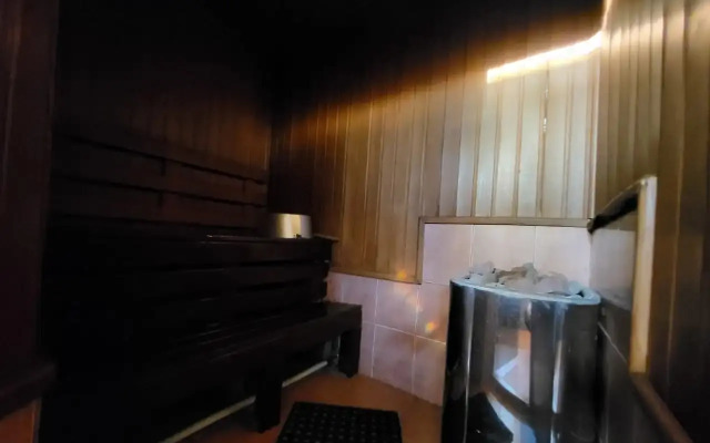 DeLyuks Mini-Hotel