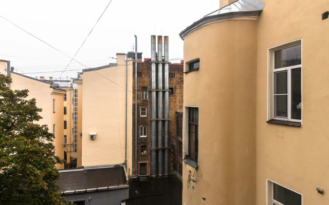 V Samom Serdtse Pitera Flat