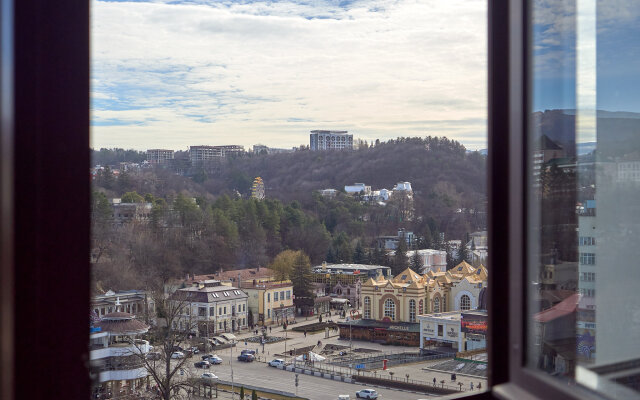 Апартаменты Ирины Савельевой на Курортном бульваре с видом на горы и закрытой парковкой