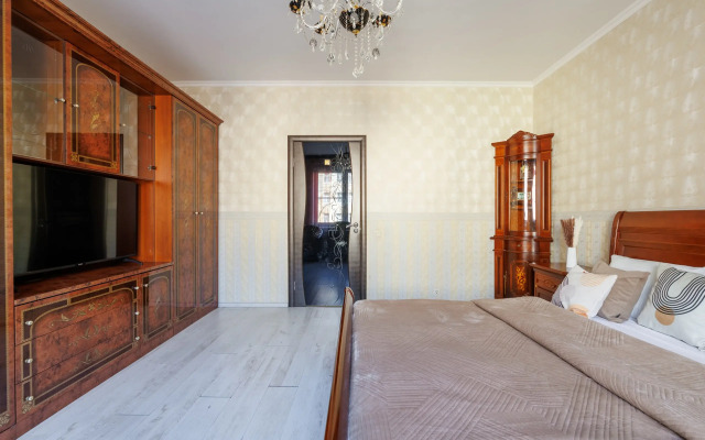 S 3 Spalnyami Na Moiseenko 5 - 8 Chelovek Apartments