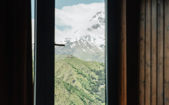 Residence Kazbegi Hotel