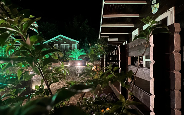 Flora Hotel