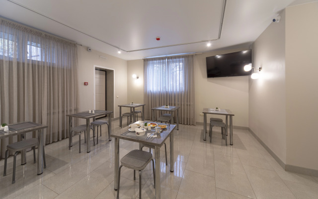 Vip Khaus Hotel