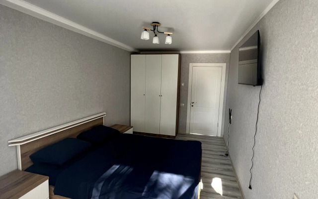 Uyutnaya Dvukhkomnatnaya Flat