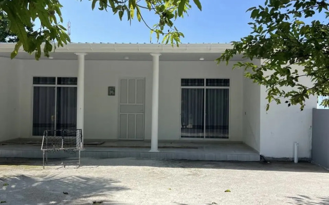 Bon Abri Maldives Guest House