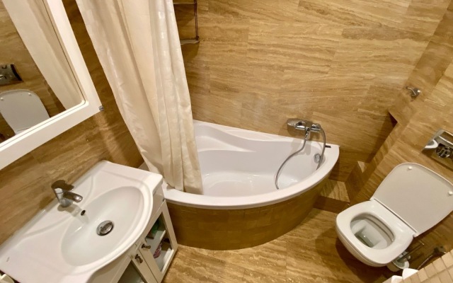 Komfortnaya Dvukhkomnatnaya, Est 4 Razdelnykh Spalnykh Mesta Flat