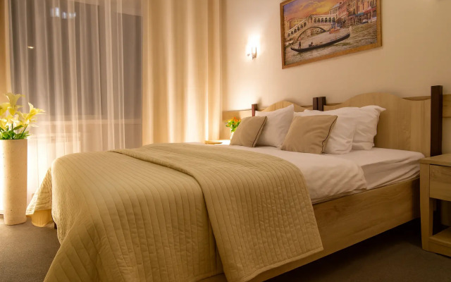 Novoteh Hotel