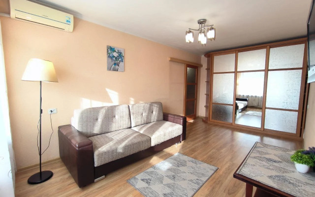 Na Panfilovtsev 41 Flat