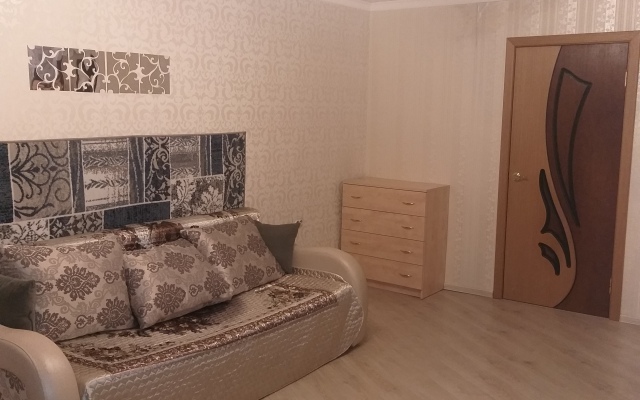 Na Brovtseva 15 Flat