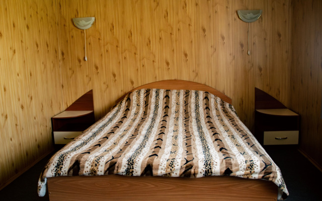 Manzherok Guest House