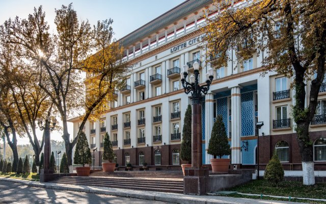 LOTTE City Hotel Tashkent Palace