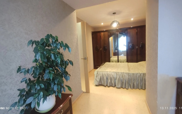 Квартира Уютная на бульваре Чавайна у центрального парка