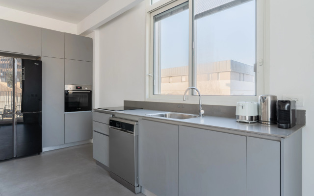 Blueground at Nahalat Byniamin High End Balcony ID33 Apartments