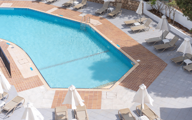 Flora Hotel Apartments