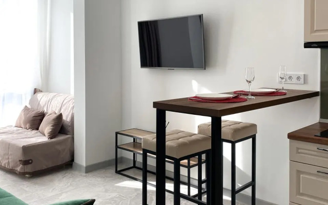 Апартаменты с кроватью 180 см, ванной и панорамными окнами, 16 этаж