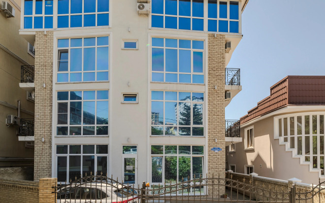 Voyage Voznesensky Guest house