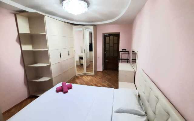 Akan Sere 90A Apartments