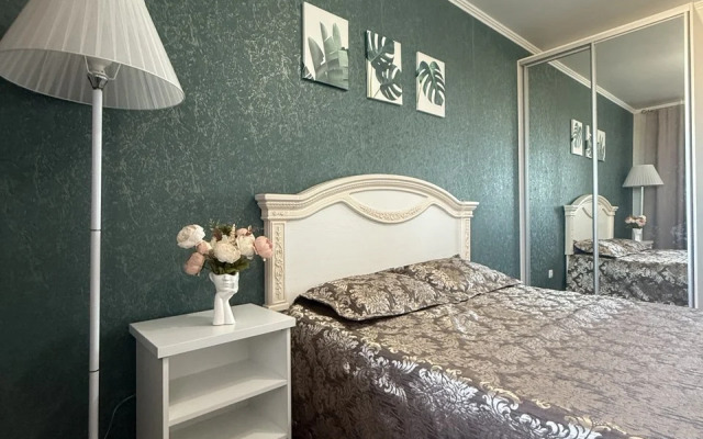 S dvumya spalnyami i udobnoy parkovkoy Flat