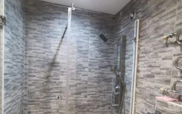 Na Vasyanina 18 Flat
