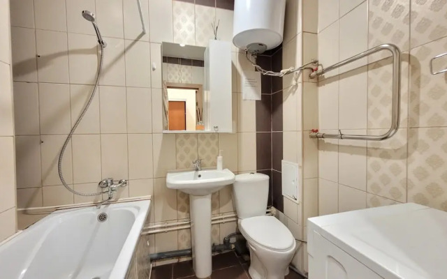 Апартаменты Prince Apartments на ПроспектеСтроителей 18 (243)