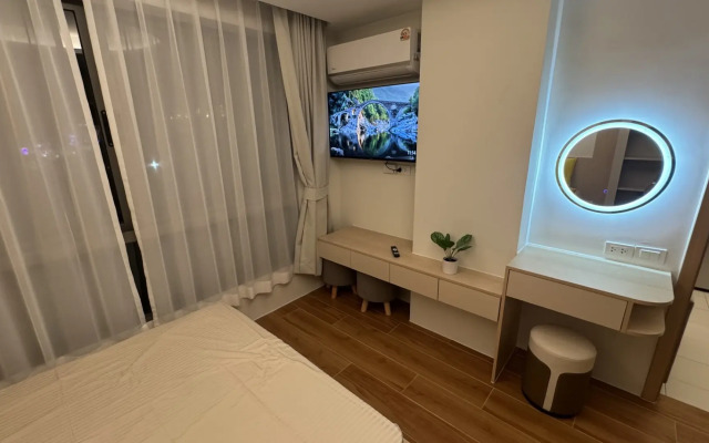 Milaya s Basseynom Ryadom s Morem Flat