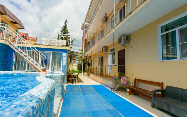Argo Guest House