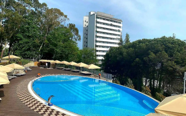 U Morya S Basseynom Apartments