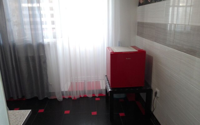 Stavropol Posutochno Rodosskaya 13 Flat