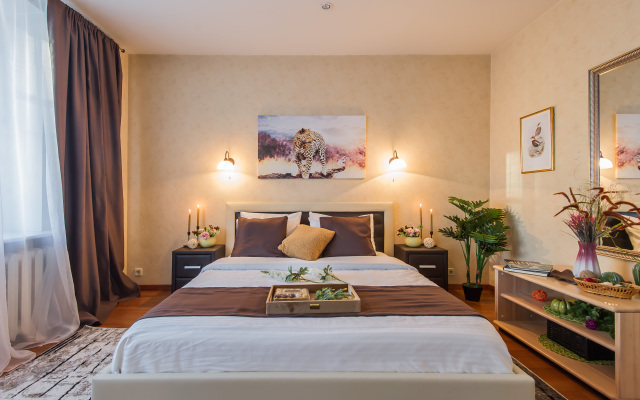 GM s Vidom na Zoopark i Moscow city Apartments