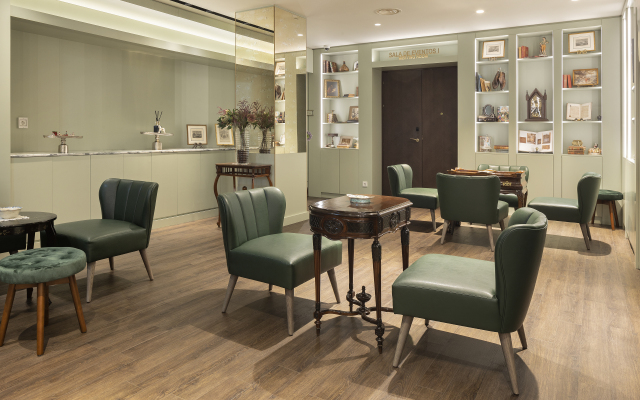 Отель The Emerald House Lisbon, Curio Collection By Hilton