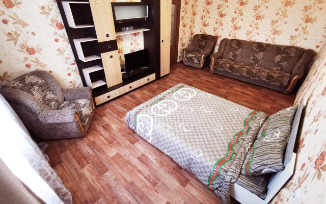 S Balkonom Apartments