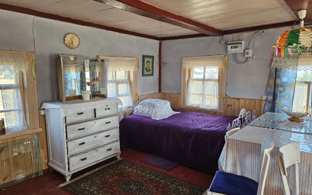 Irinin Private House