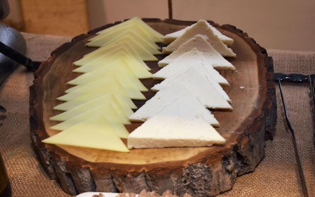 Отель Linda Port Hotel