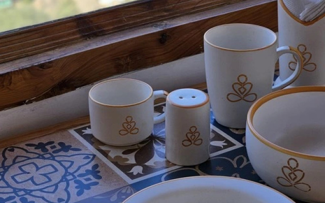 Хостел Young Monk Hostel & Cafe Jibhi