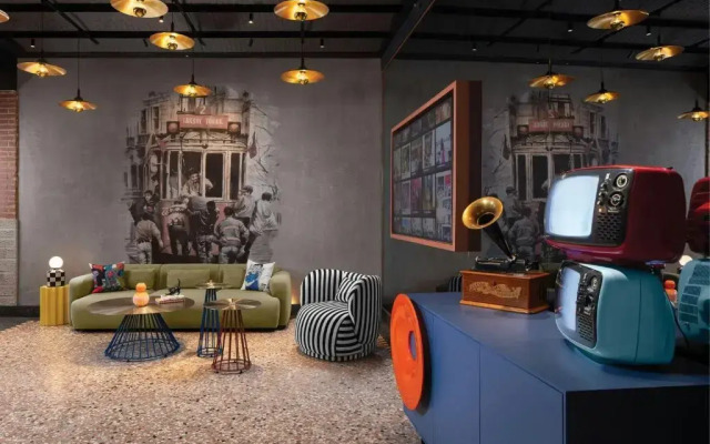 Moxy Istanbul Taksim