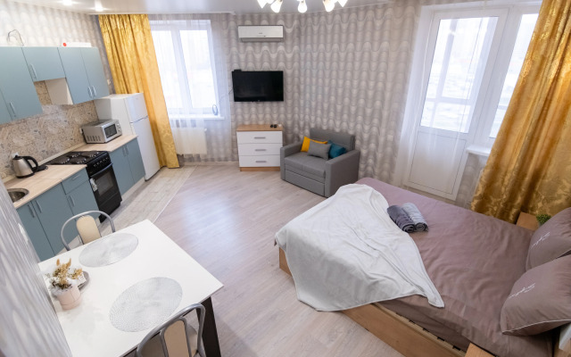 V tsentralnom rayone na troikh Apartments