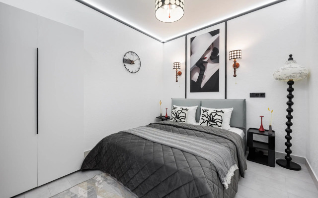 Апартаменты  у Львиного моста 12 гостей DereMRents ДереМРентс