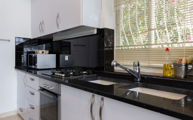 Bright 3BR in the Beating Heart of TLV by FeelHome Apartments