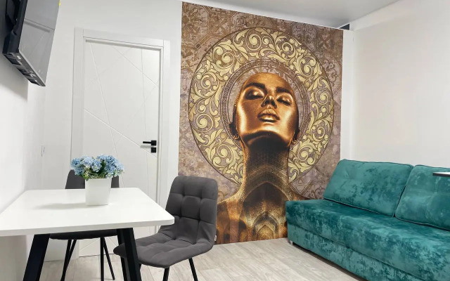 Uyutnaya Studiya V Tsentre Flat