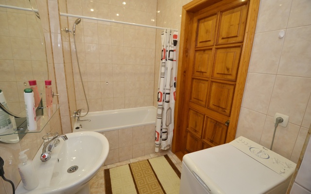 Apartment in the city center on Sobornaya 2
