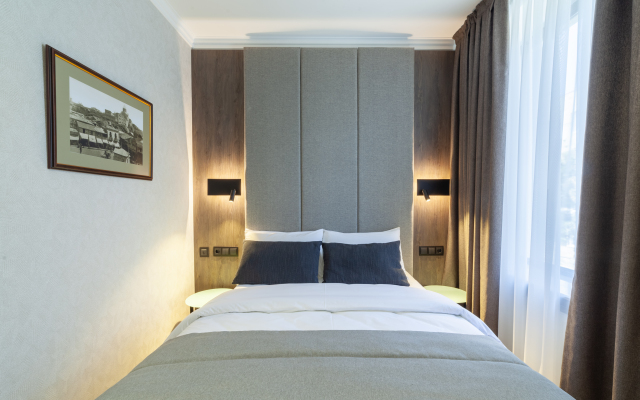 Old Wall Hotel