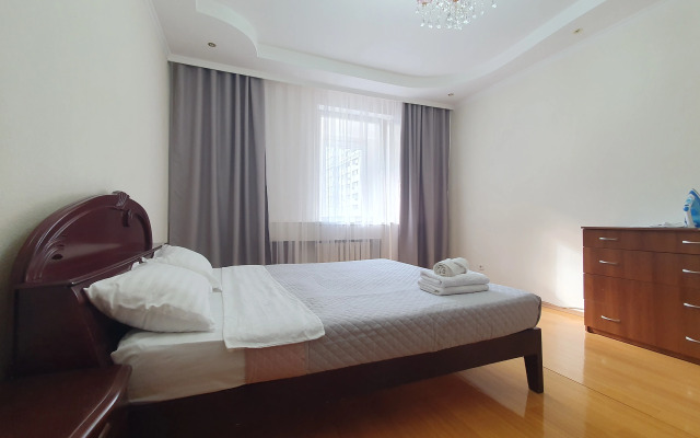 421 Yevrotreshka V Samom Tsentre Na 6 Gostey Apartment
