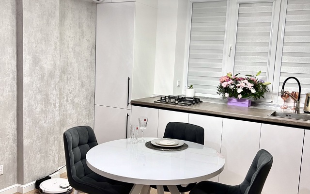 Kavkazskiy Lyuks Flat
