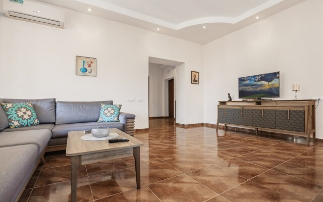 On Amiryan Str. 4/6-120 Apartments