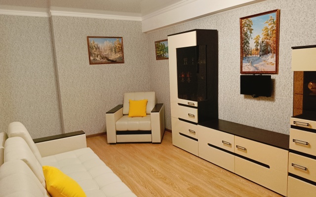 V Tsentre Kalugi Flat