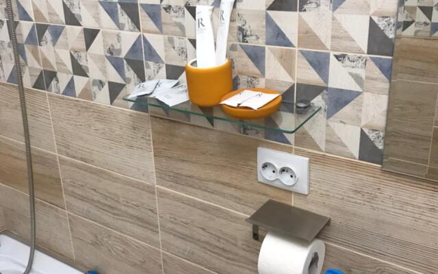 Отель На Суворова 215/4